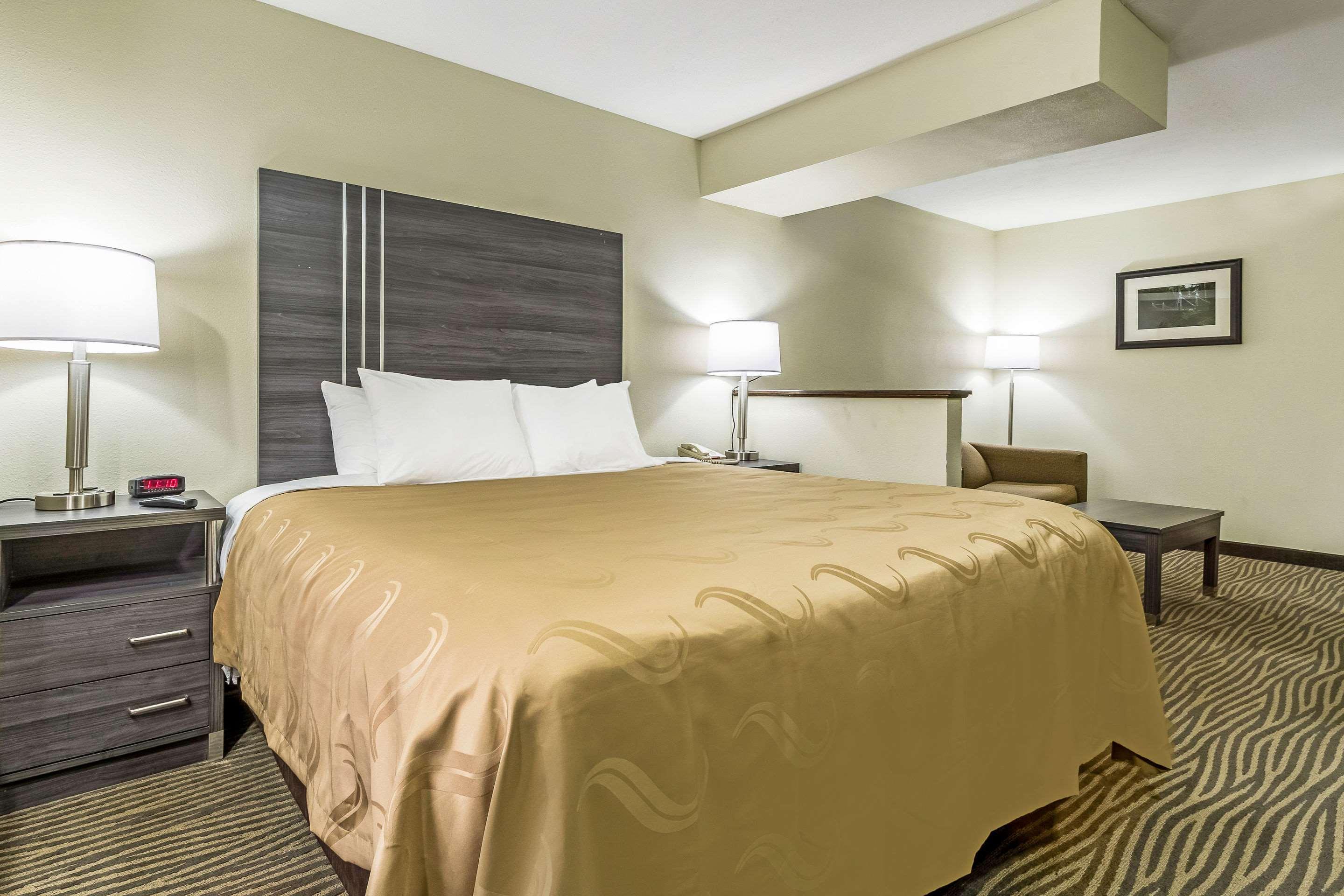 Quality Inn & Suites North Lima - Boardman Buitenkant foto