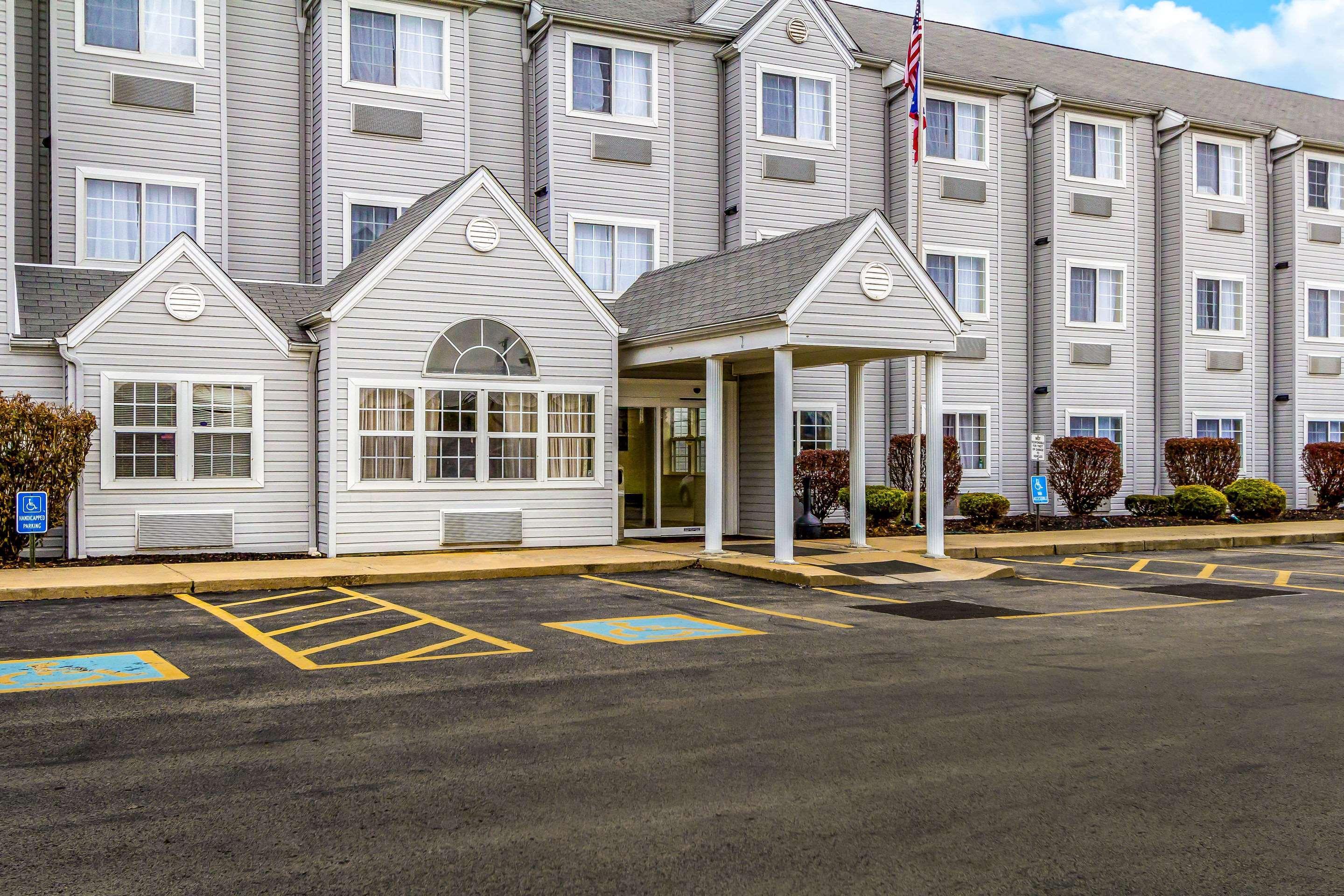 Quality Inn & Suites North Lima - Boardman Buitenkant foto