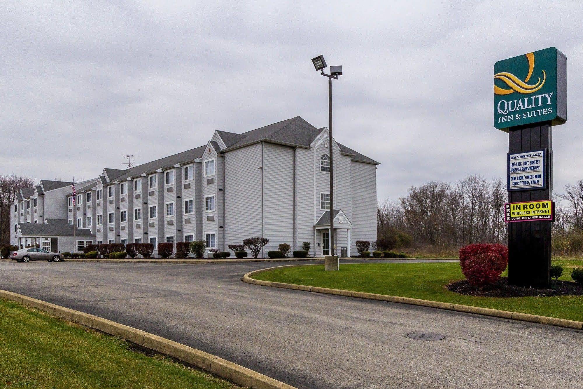 Quality Inn & Suites North Lima - Boardman Buitenkant foto